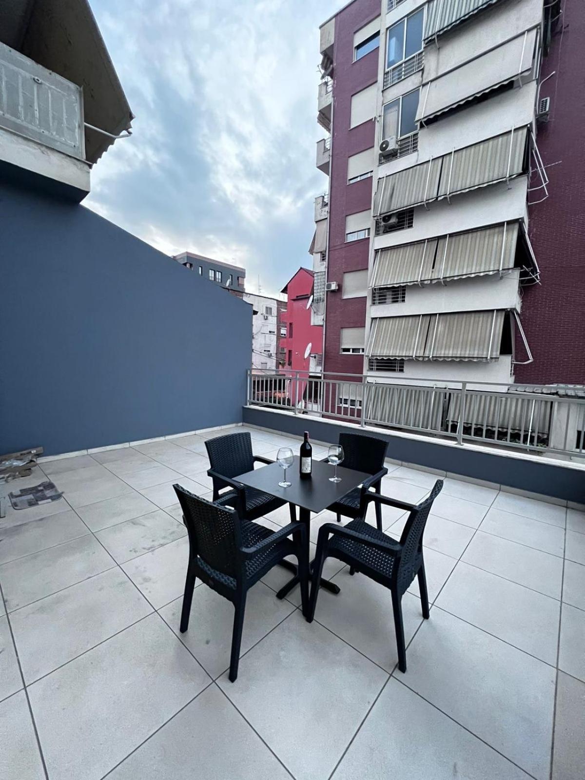 New Baazar Terrace Apartment Tirana Kültér fotó